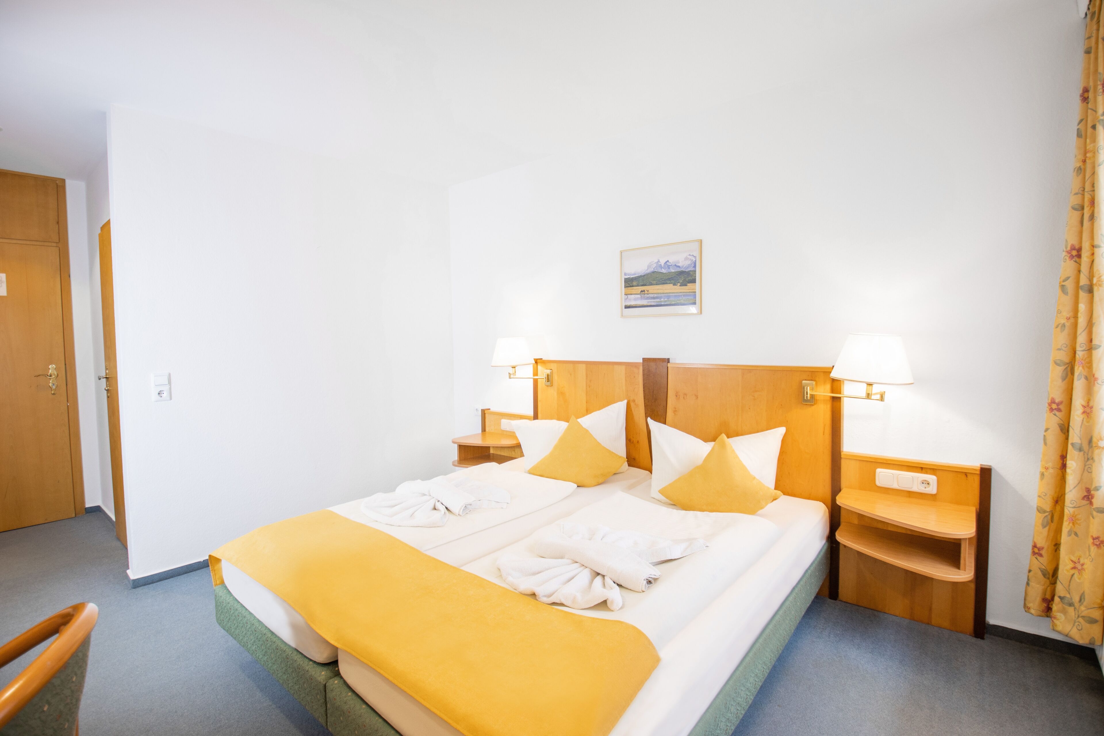 Standard-Doppelzimmer | Individuell dekoriert, Schreibtisch, kostenloses WLAN, Bettwäsche