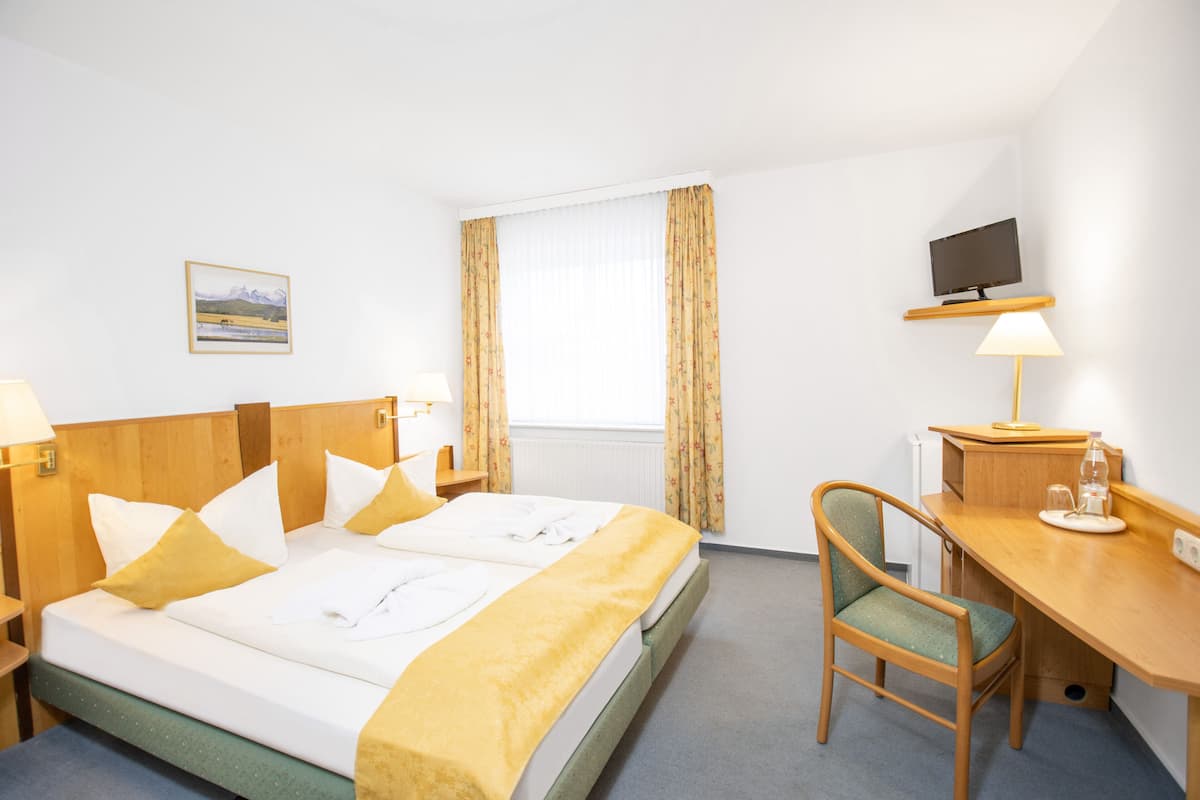 Standard Double Room | Individually decorated, desk, free WiFi, bed sheets