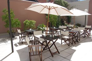 Property grounds - Hotel Puerta del Sol (Mendoza)