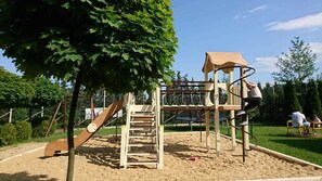 Außen-Kinderspielplatz
