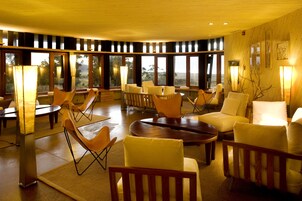 Sala de estar en el lobby