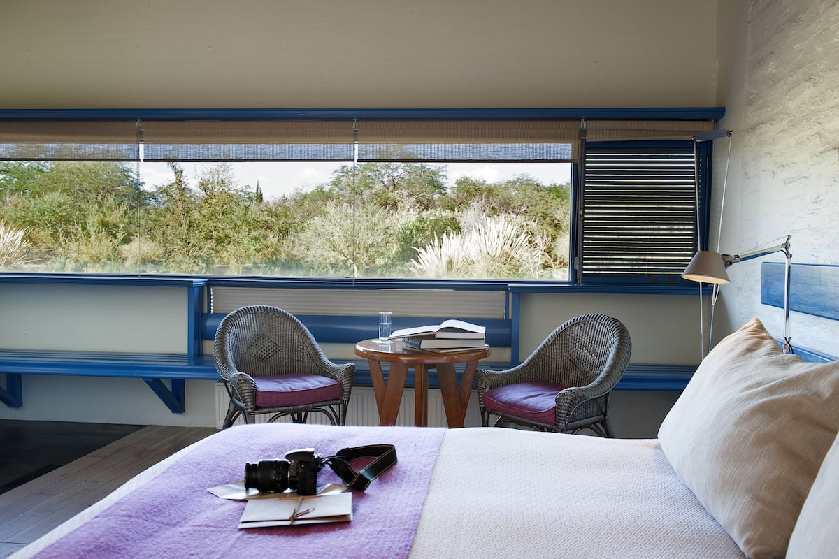 Premium bedding, down comforters, pillowtop beds, in-room safe