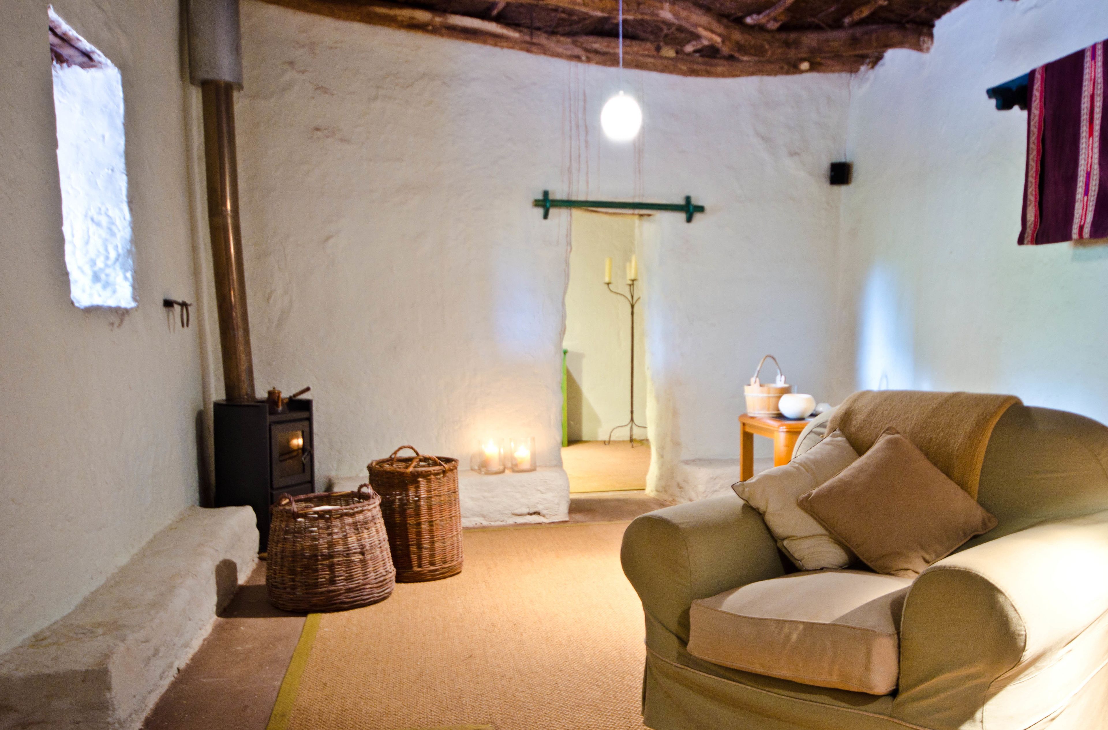 sauna, hot tub, steam room, body treatments, hydrotherapy, aromatherapy