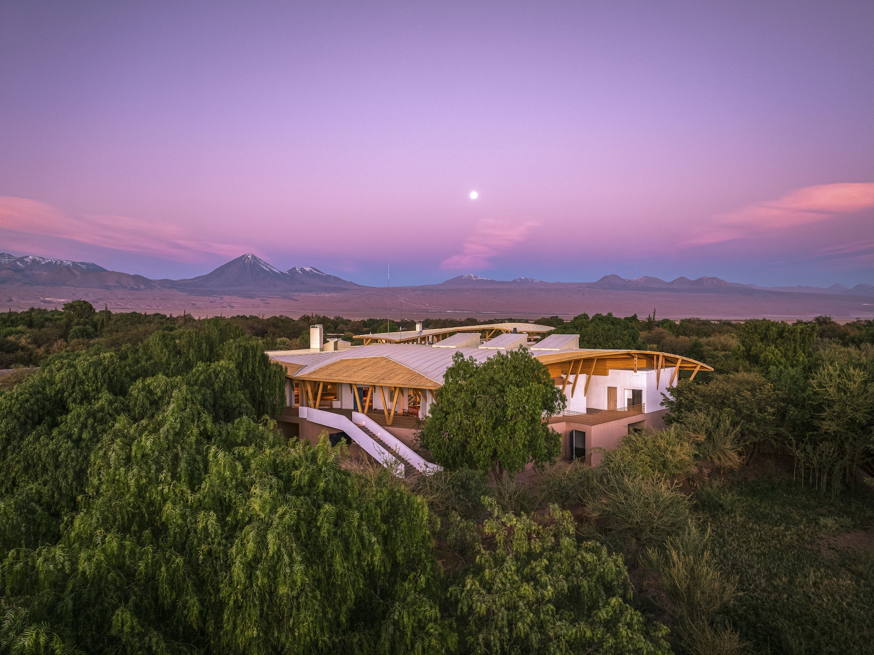 Vista frontal de la propiedad