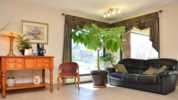 Lobby - Canadas Best Value Inn Kelowna (Kelowna)