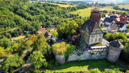 Exterior. Hotel Burg Trendelburg