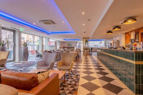Ramada Encore by Wyndham Leicester City Centre