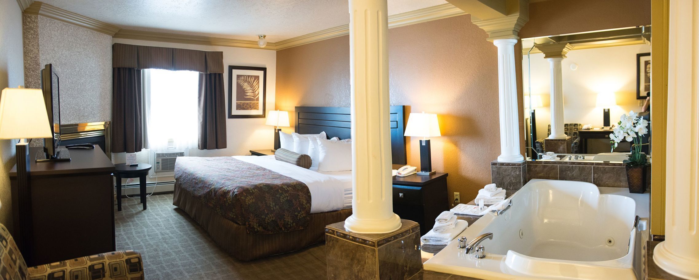 1 bedroom, hypo-allergenic bedding, desk, iron/ironing board