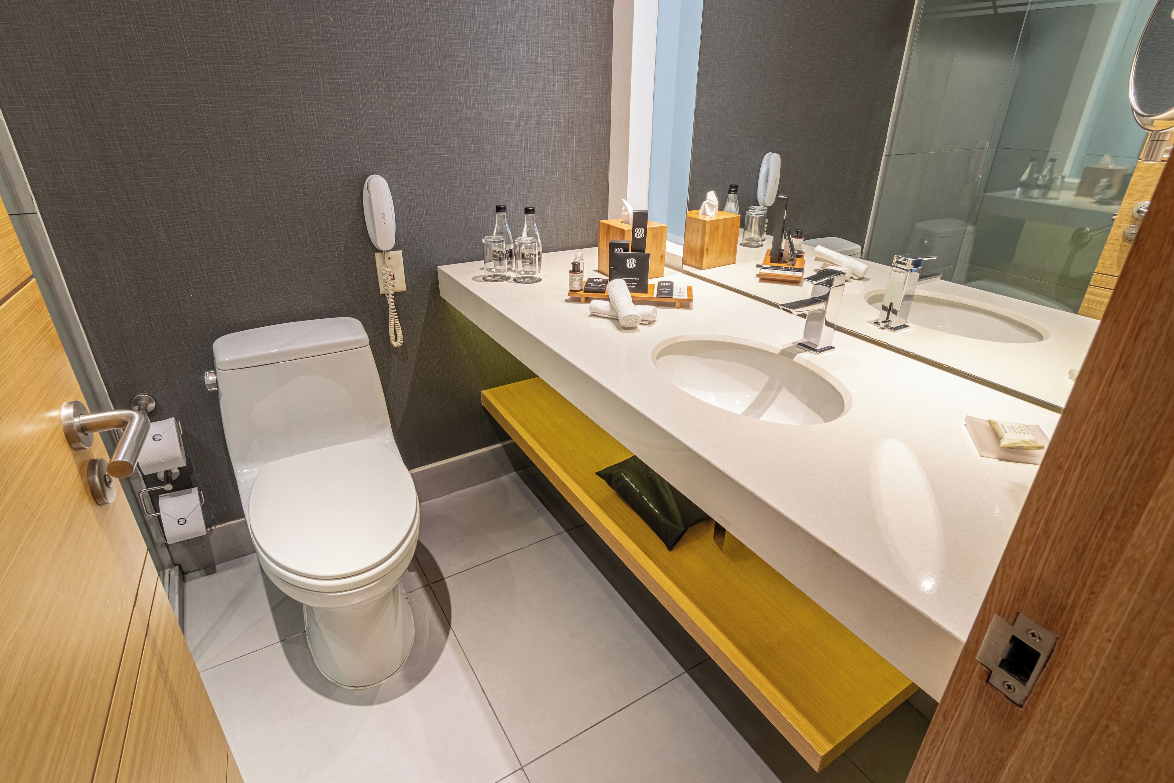junior suite, 1 king bed | bathroom | shower, rainfall showerhead, free toiletries, hair dryer