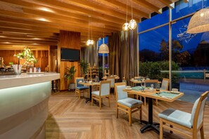 Frühstück, Mittagessen und Abendessen