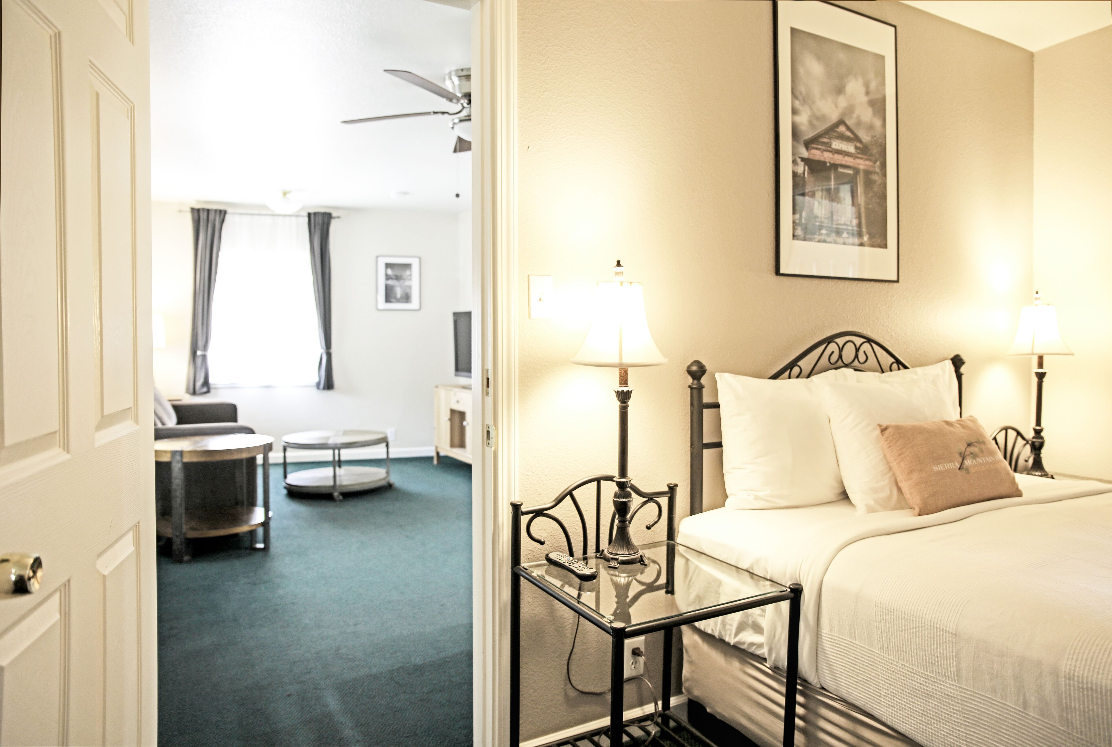 deluxe suite, 1 bedroom, kitchenette | 1 bedroom, premium bedding, pillow-top beds, individually decorated