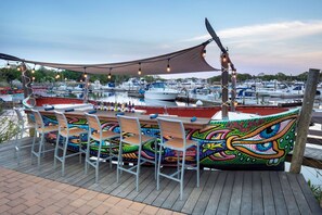 Bar (on property) - Hyatt Place Long Island East End (Riverhead)