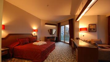 Grand Suite, Sea View | 1 bedroom, Egyptian cotton sheets, premium bedding, memory foam beds