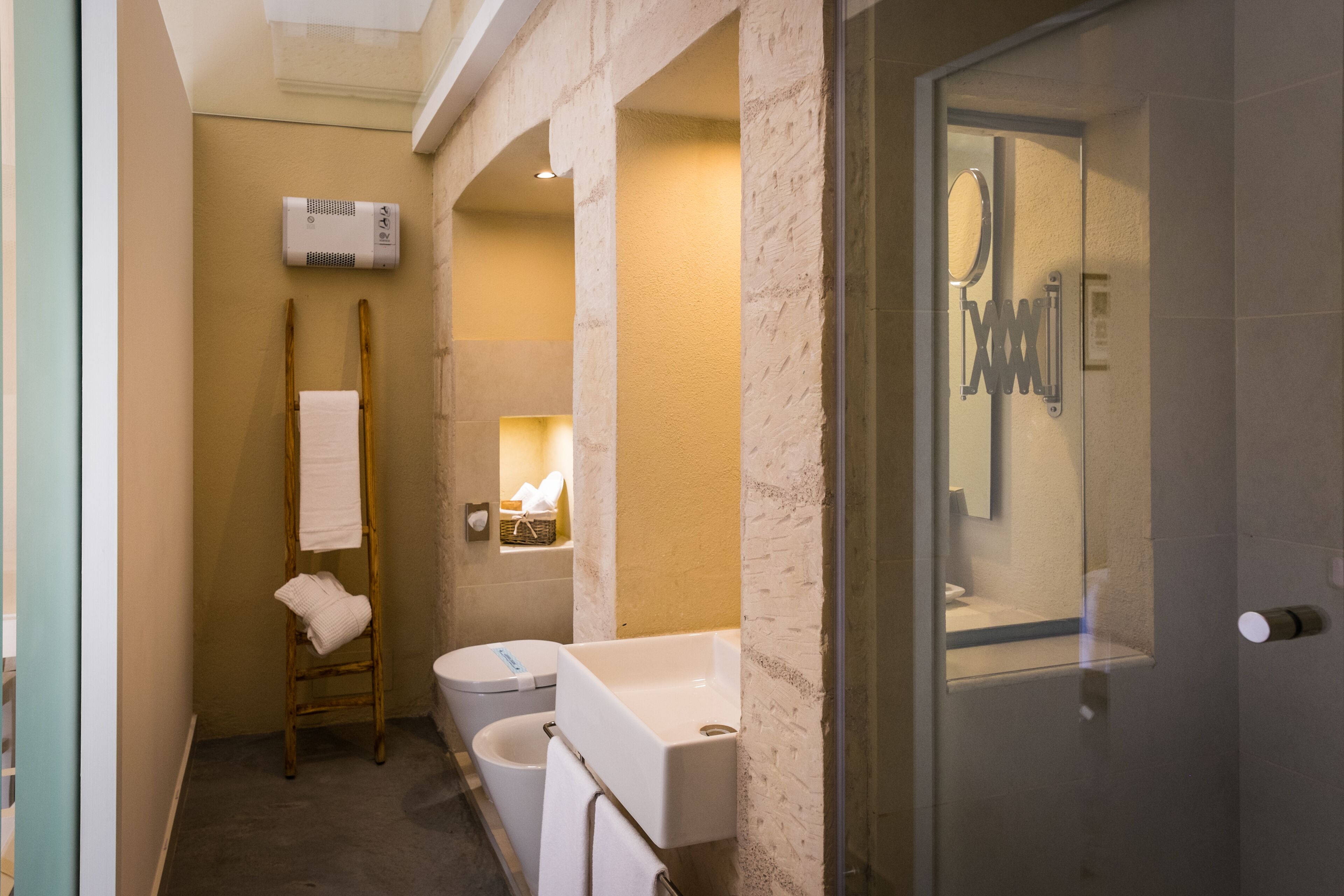 shower, free toiletries, hair dryer, slippers