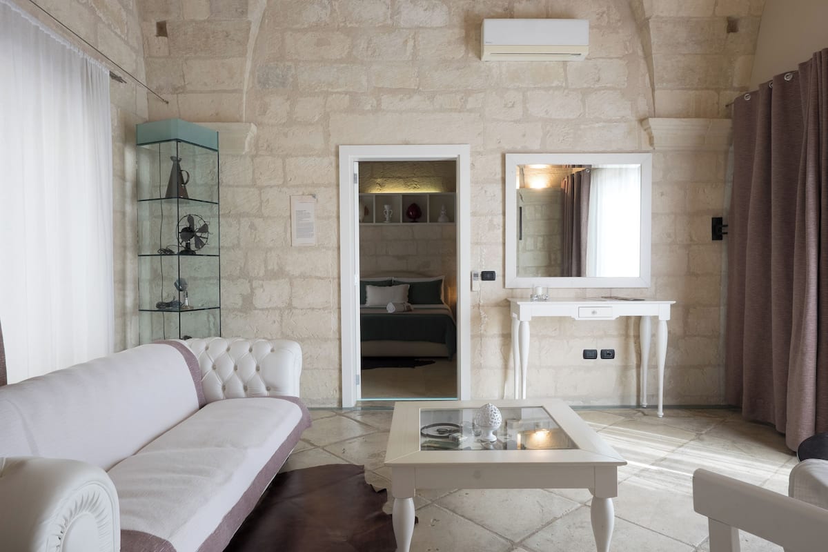 superior suite | premium bedding, down duvets, minibar, in-room safe