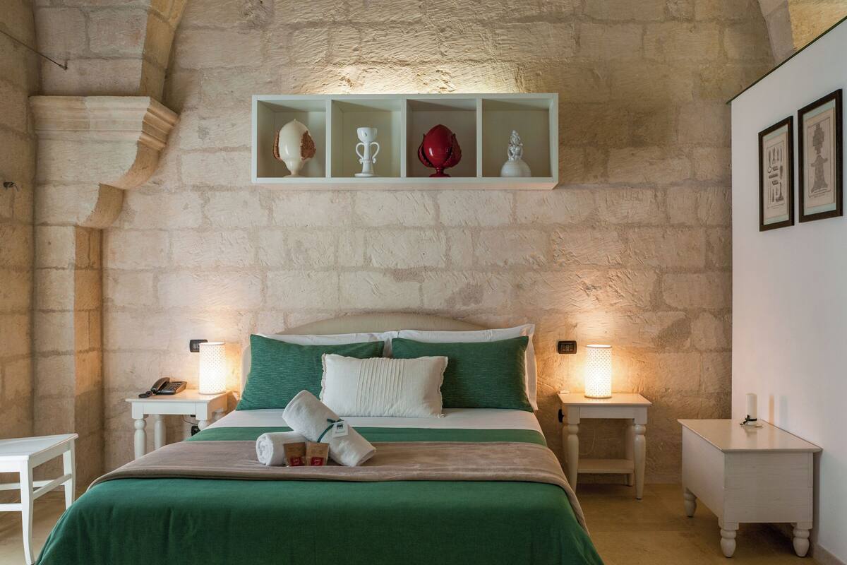 superior suite | premium bedding, down duvets, minibar, in-room safe