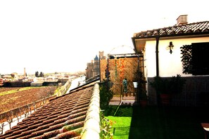 Sun deck