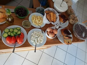 Daily buffet breakfast (EUR 10 per person)