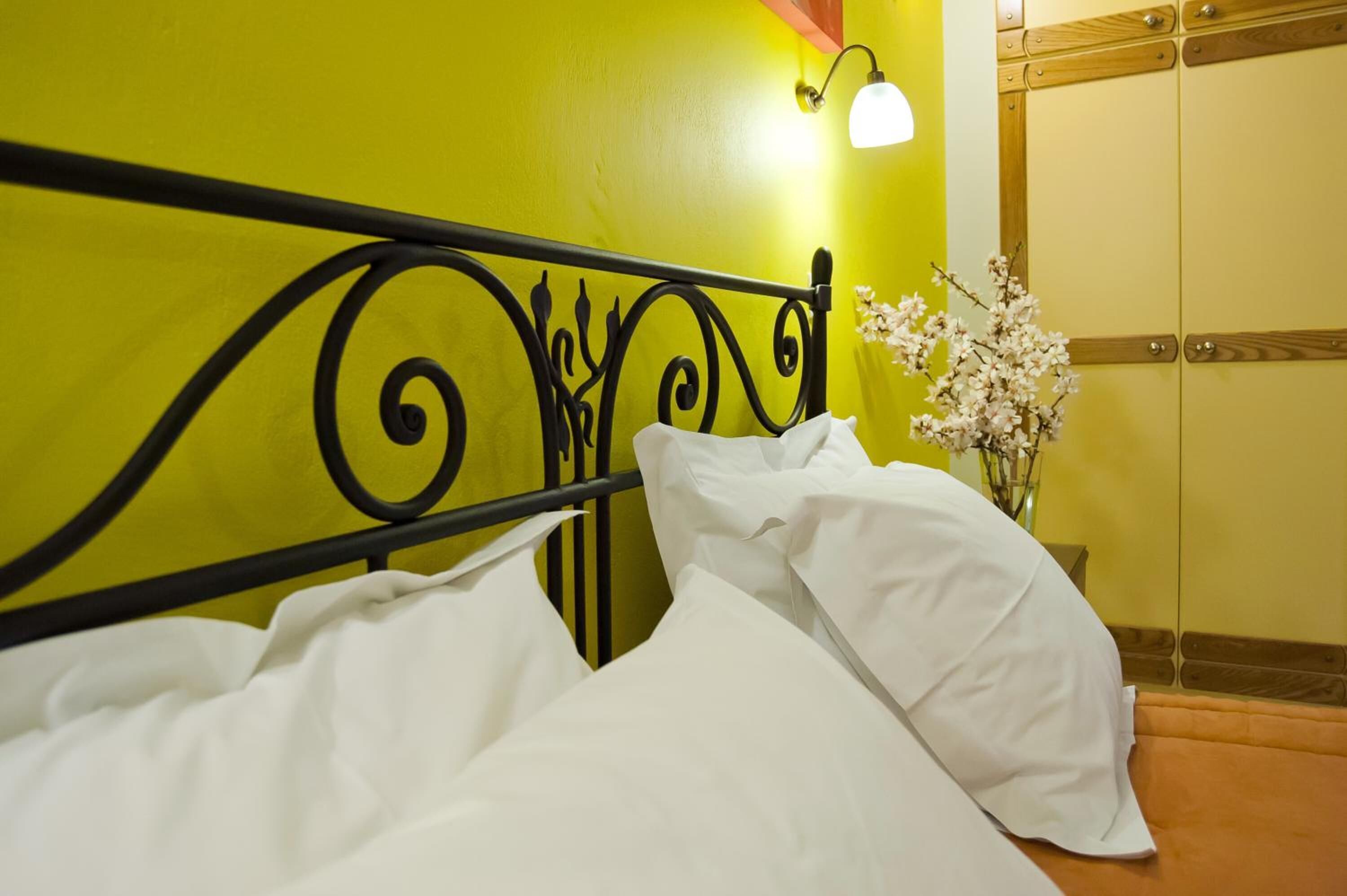 double room | premium bedding, in-room safe, desk, blackout curtains