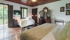 In-room safe, free WiFi - Hacienda Hotel San José (Pereira)