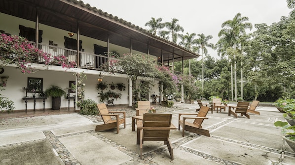 Bagian depan properti