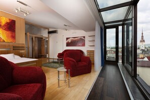 Deluxe Suite | Individually decorated, individually furnished, iron/ironing board - OREA Hotel Arigone Olomouc (Olomouc)