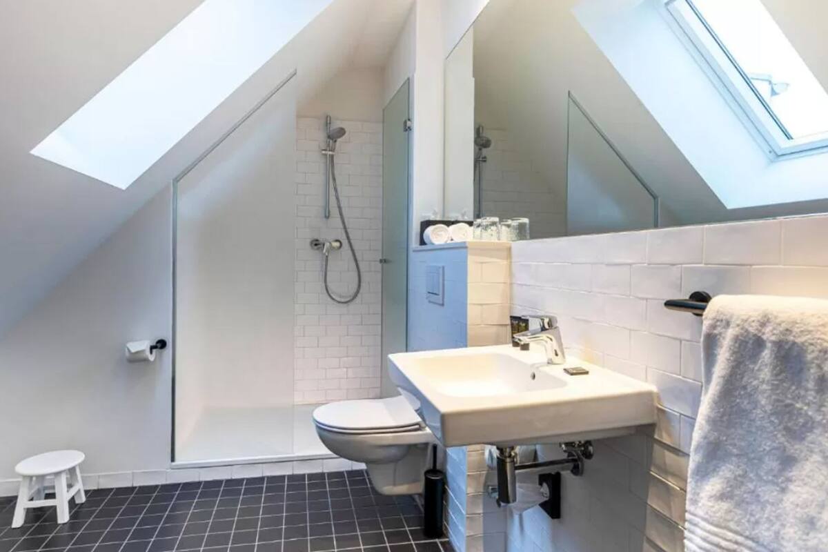 comfort double room | bathroom | shower, hair dryer, towels, soap