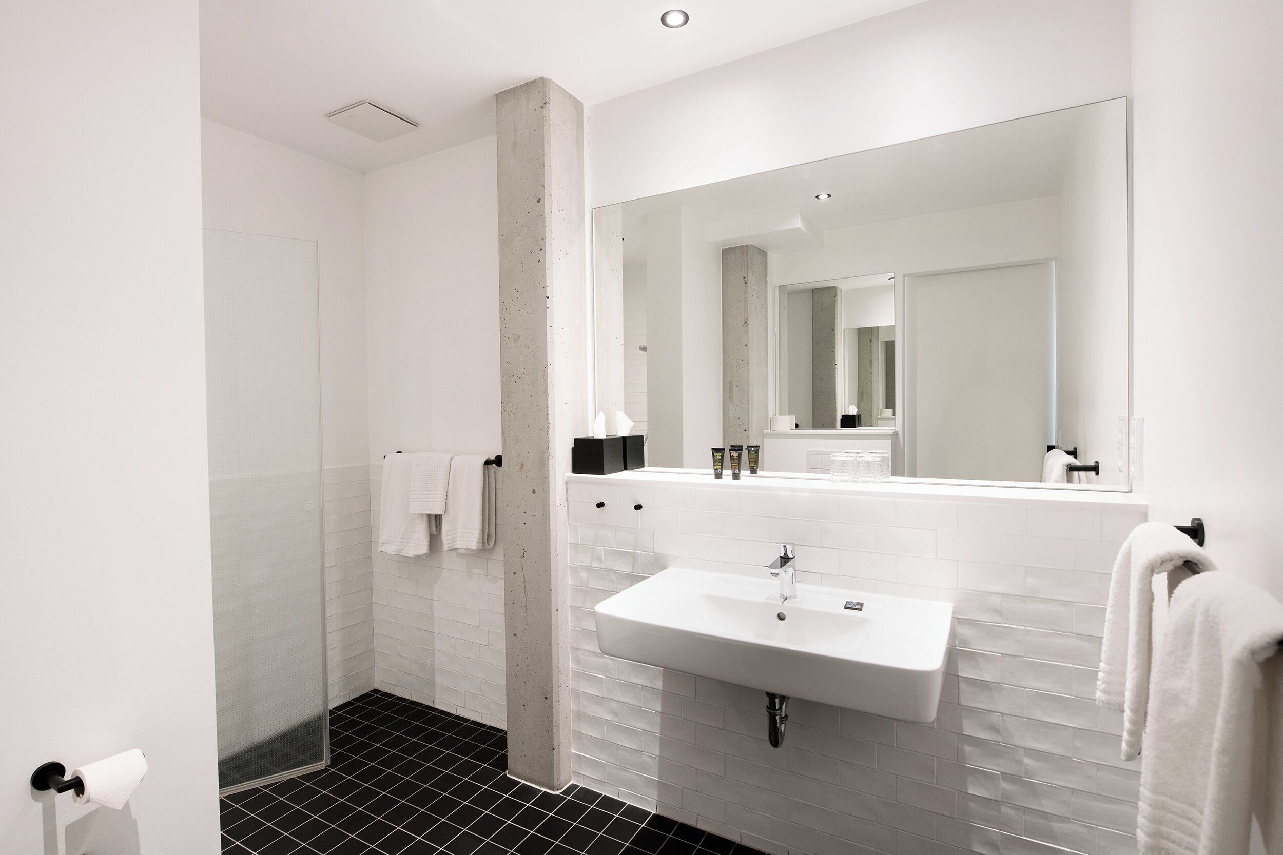 apartment, 1 bedroom | bathroom | shower, hair dryer, towels, soap