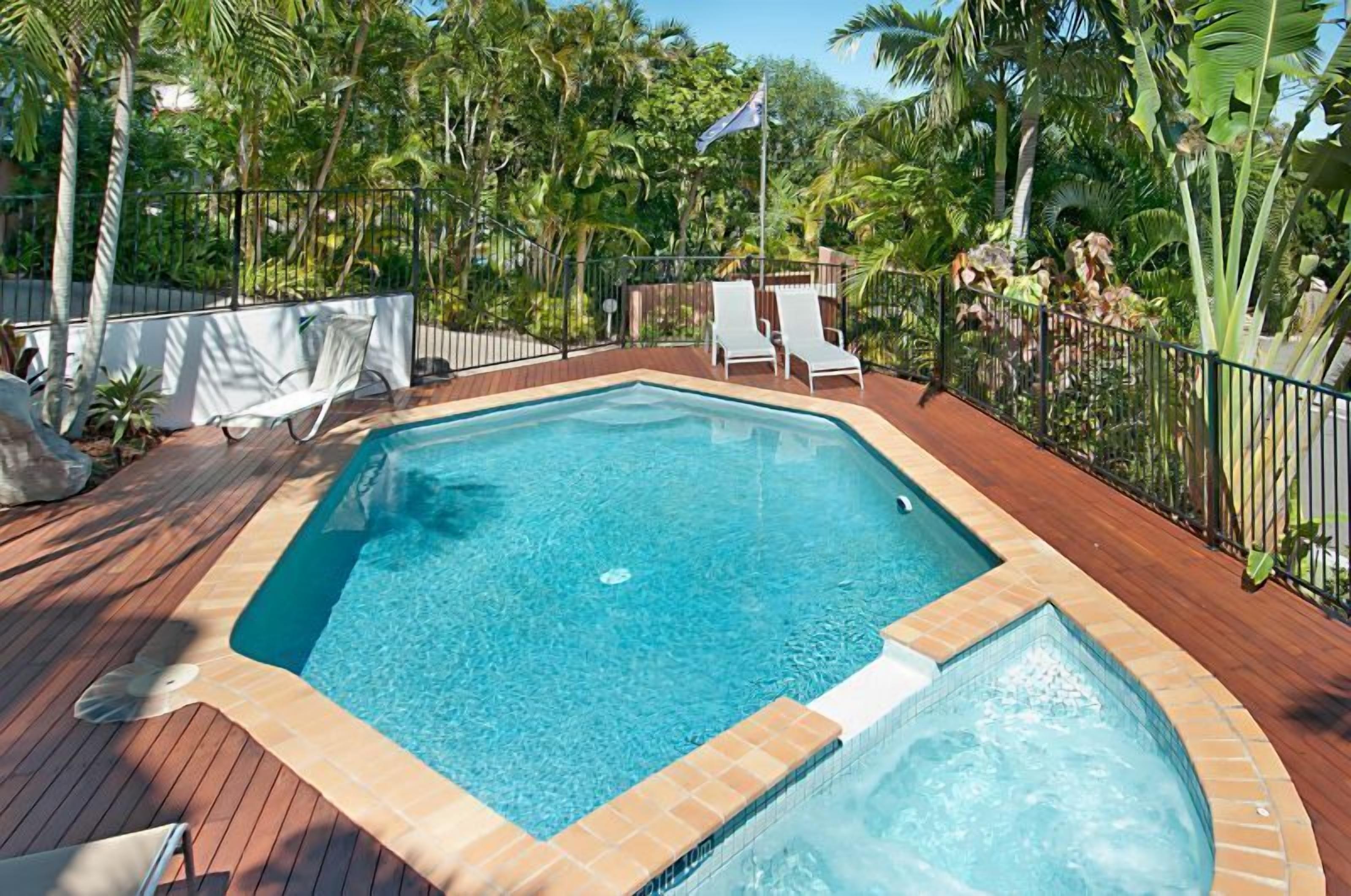 Bali Hai Apartments Noosa — image 2