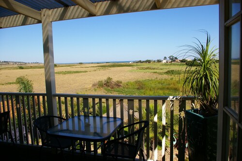 Pelican Sands Bed & Breakfast
