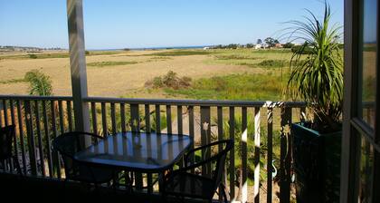 Pelican Sands Bed & Breakfast