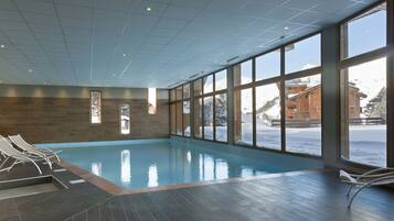 Indoor pool, pool loungers