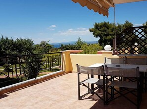 Appartement, 2 slaapkamers, uitzicht op zee (2 Adults + 2 Children) | Kameruitzicht