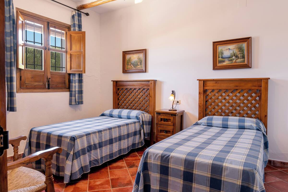 1 bedroom, cots/infant beds, free WiFi, bed sheets