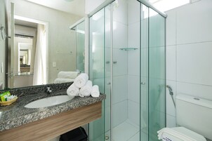 Shower, free toiletries, hair dryer, towels