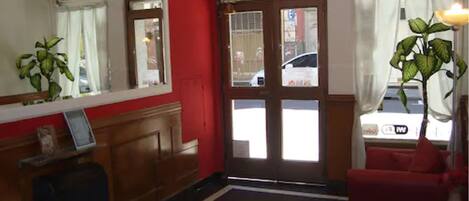 内部エントランス