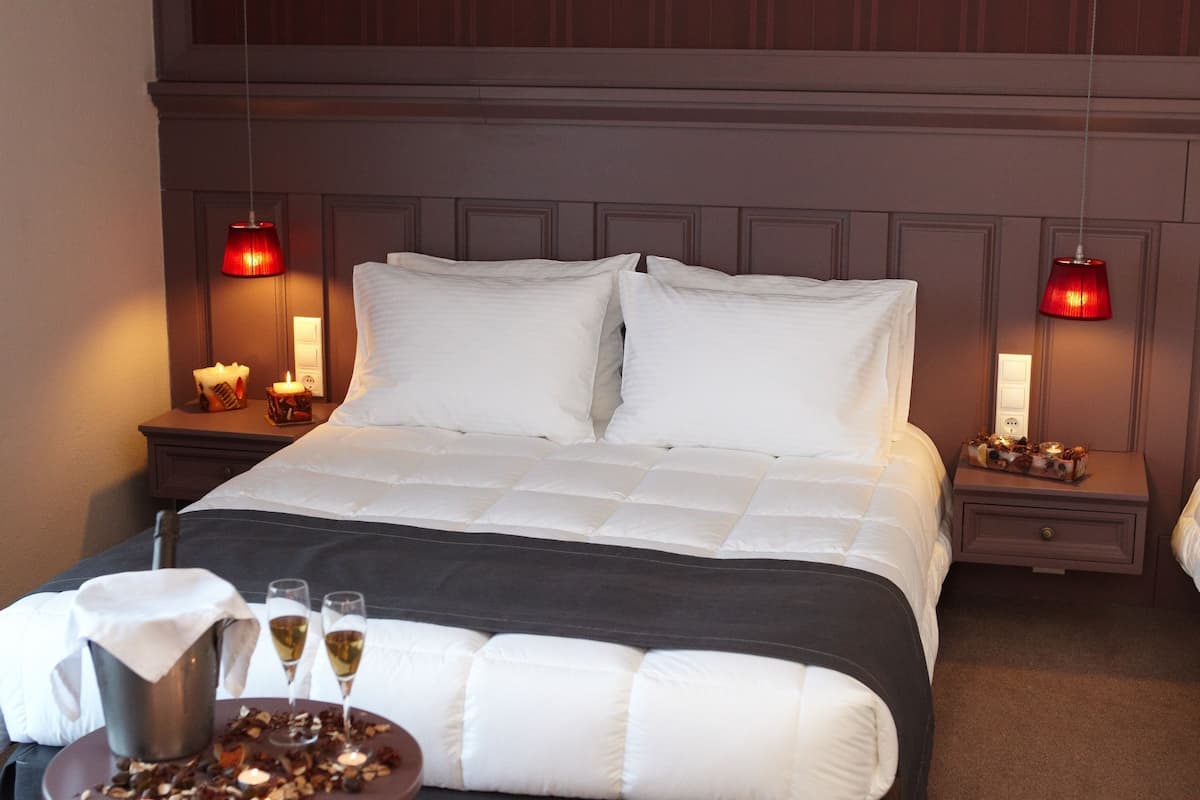 minibar, in-room safe, desk, iron/ironing board