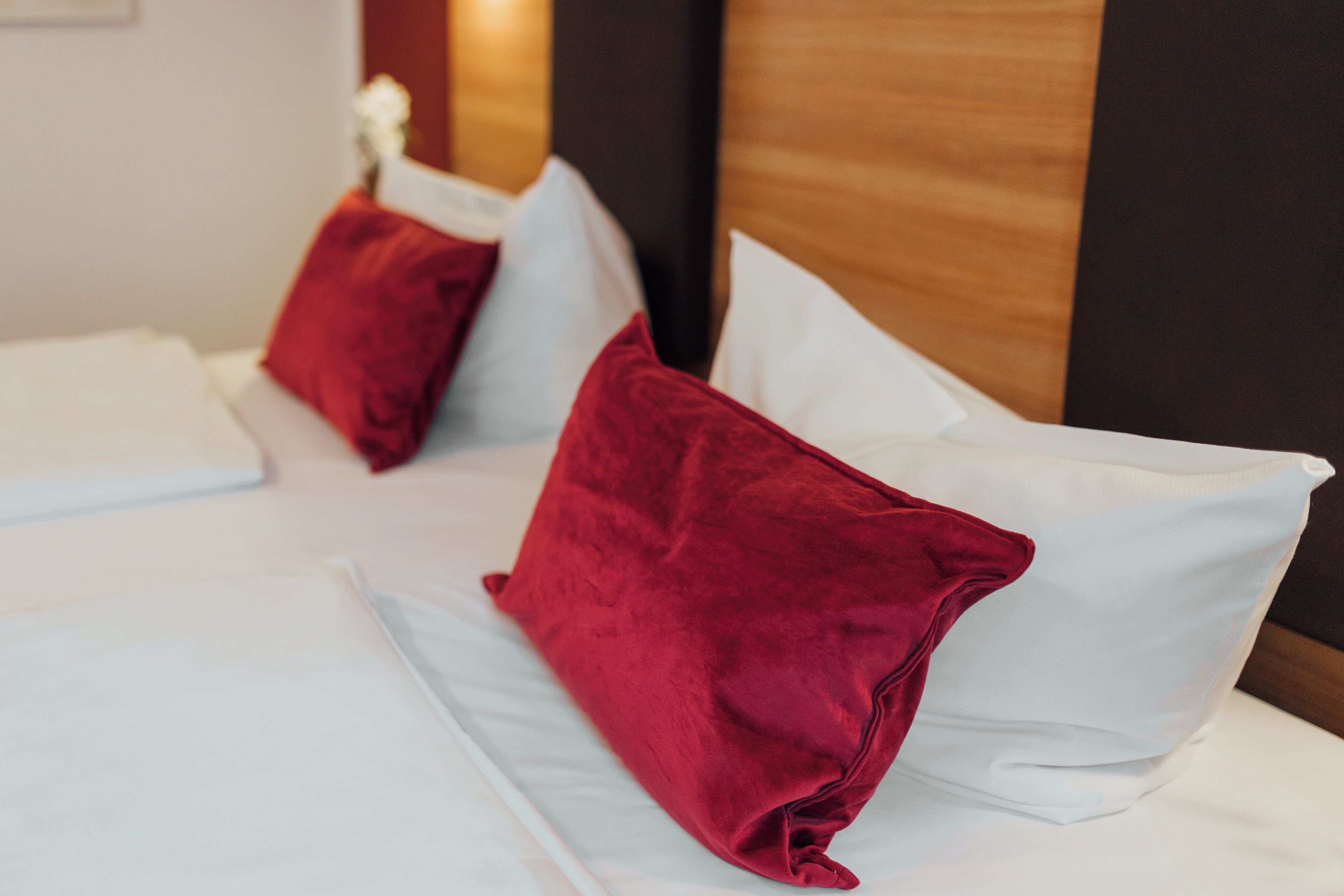 premium bedding, in-room safe, individually decorated