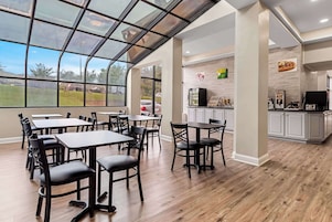 Free daily on-the-go breakfast