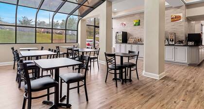 Quality Inn Cornelia