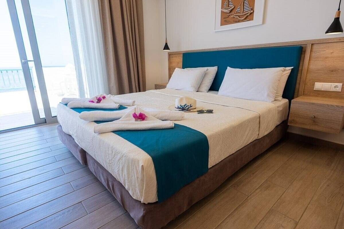 premium bedding, individually furnished, desk, blackout curtains