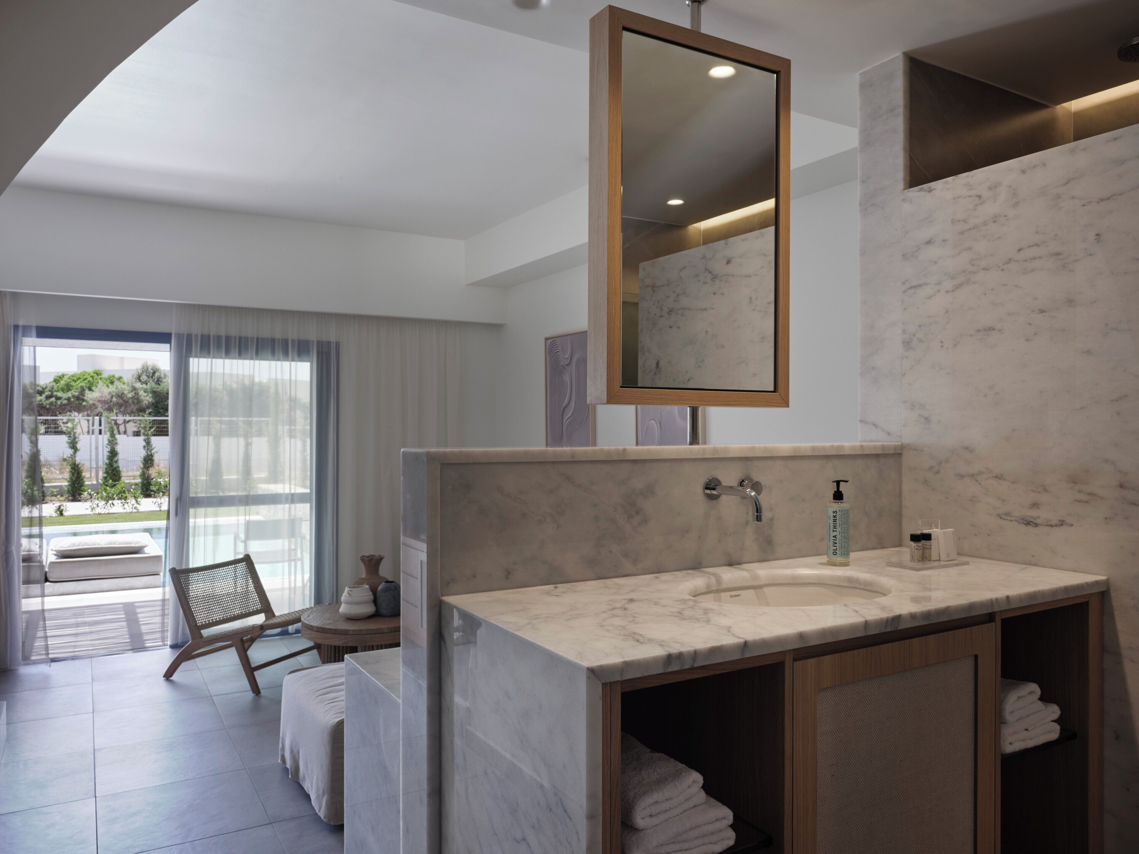 Maisonette Suite Private Pool | Residences Area | Coffre-fort, bureau, accès au Wi-Fi (inclus), literie fournie