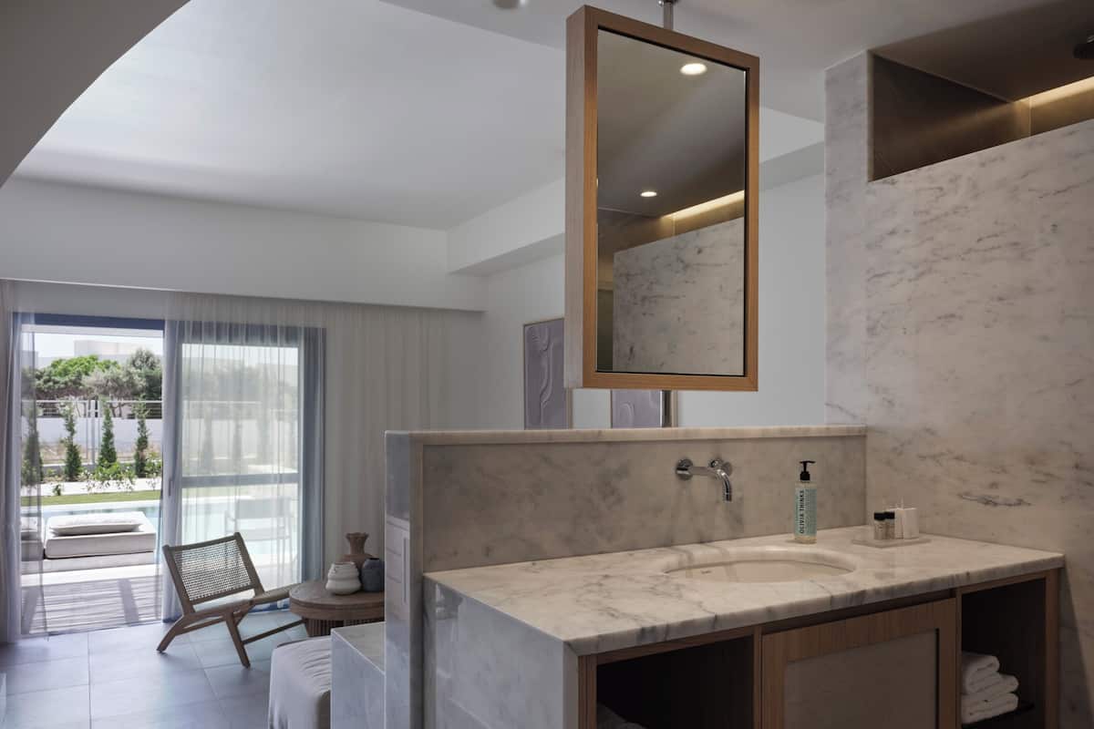 Maisonette Suite Private Pool | Residences Area | 房內夾萬、書桌、免費 Wi-Fi、床單