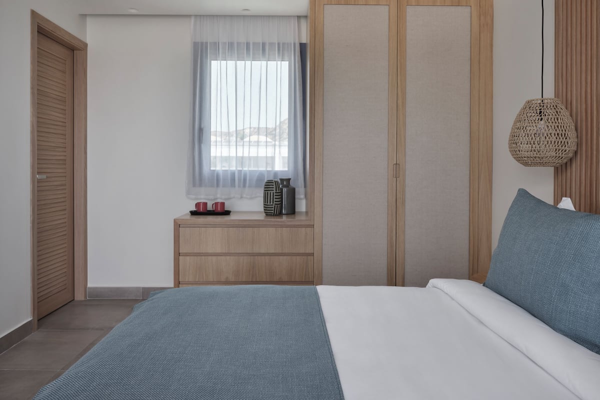 1 chambre, coffres-forts dans les chambres, bureau, Wi-Fi gratuit