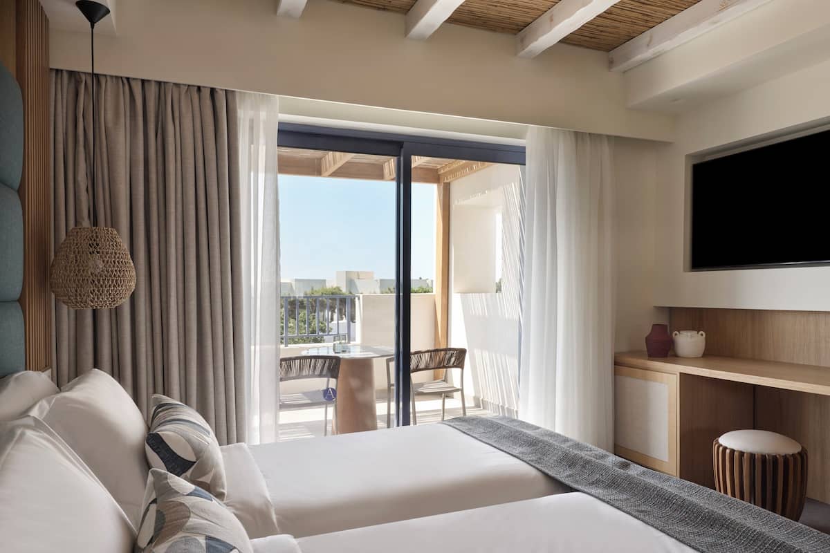 Premium Double Room Garden View | Resort or Residences Area | 客房景觀