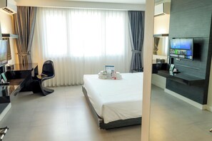 Superior Room with 1 King Bed