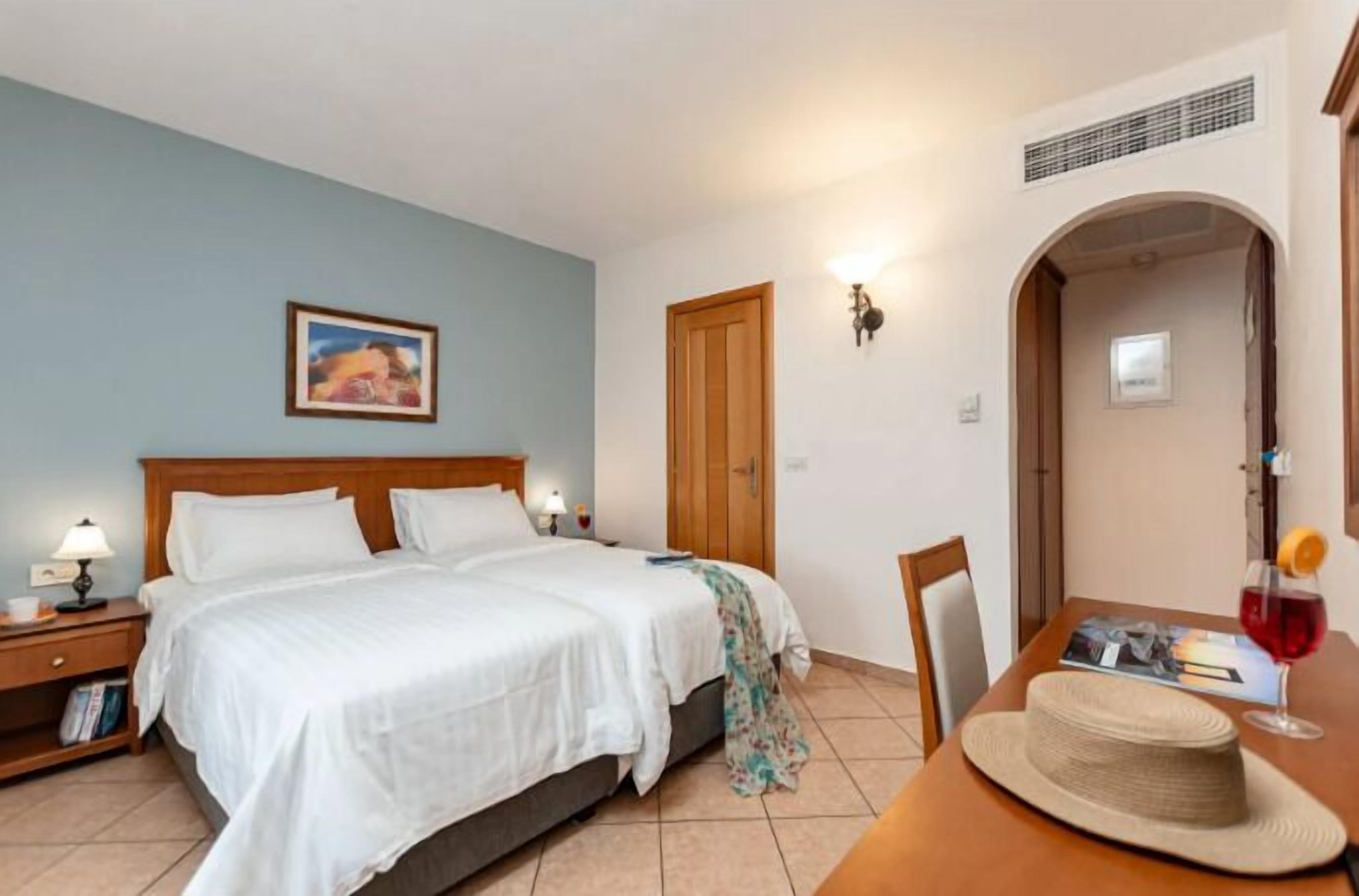 Premium bedding, pillow-top beds, in-room safe, individually furnished