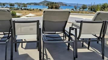 Executive Suite | Premium bedding, pillow-top beds, in-room safe, individually furnished