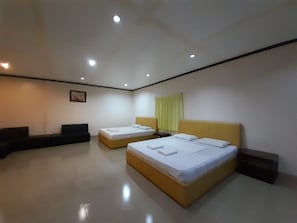 ห้องแฟมิลี่สวีท | โต๊ะทำงาน, Wi-Fi ฟรี