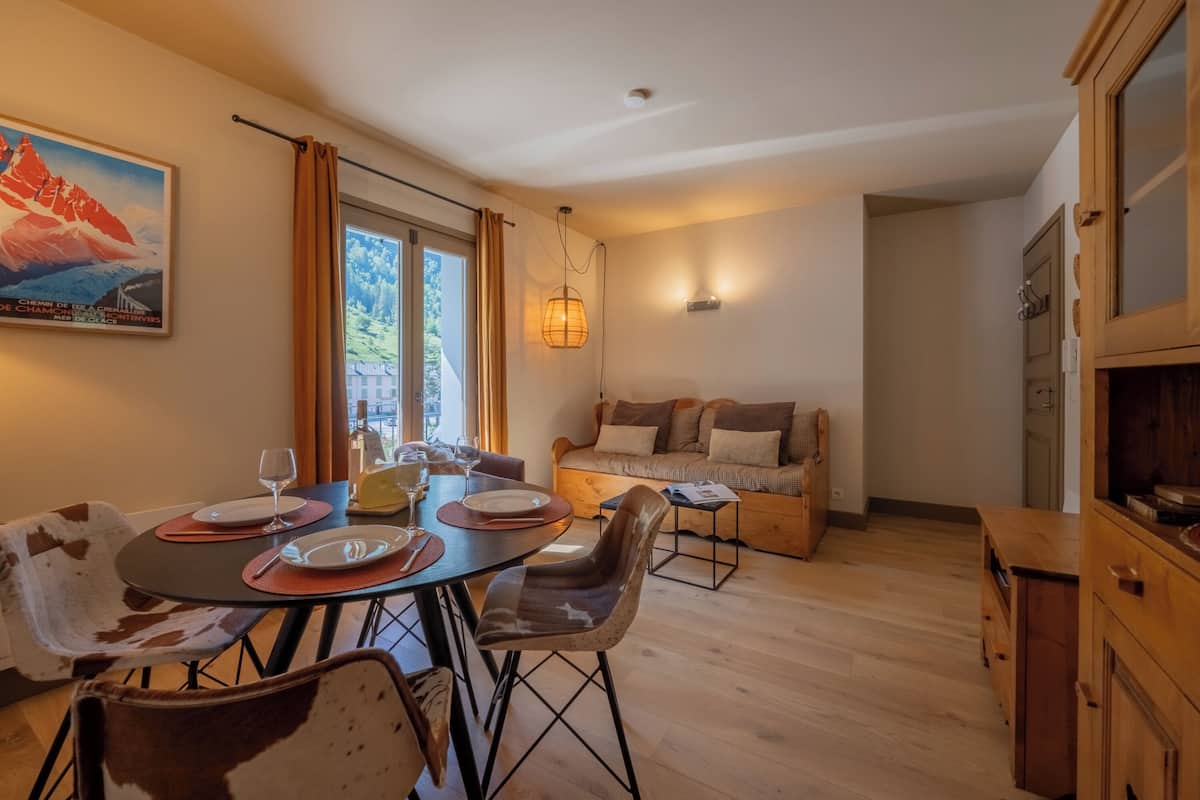 Family Apartment, 1 Bedroom, Balcony (Vallorcine Buet 41 ski in / ski out) | Interior